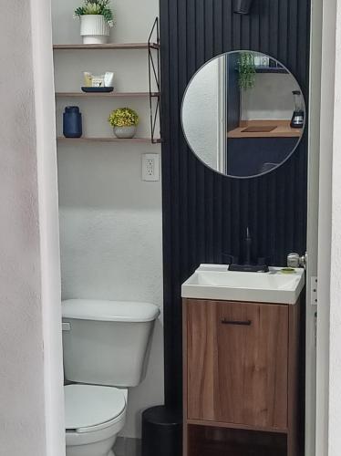 ACAPULCO CONDO- 2Br & Pool View 욕실