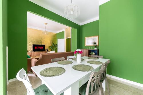 - Duomo Porta Venezia - Luxury 3 BR 3 Balconies
