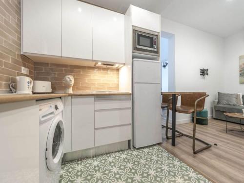 Madrid Stay near Rastro Market