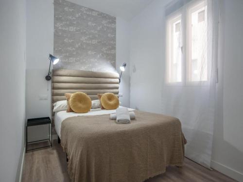Madrid Stay near Rastro Market