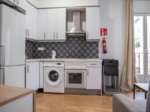 8-Guest Malasana Central Suite