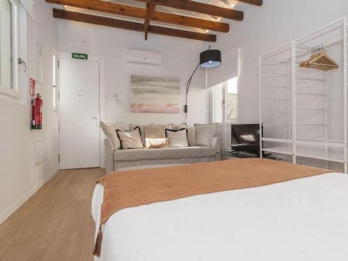3-Guest Oasis with Scenic Terrace