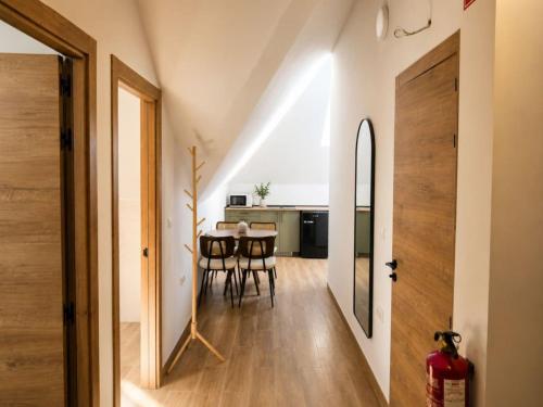 Madrid Pad with 2 Baths