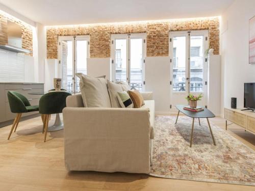 Chic Madrid Central Apartment