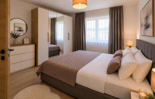 Cozy Apartment In Rogoznica With Wifi