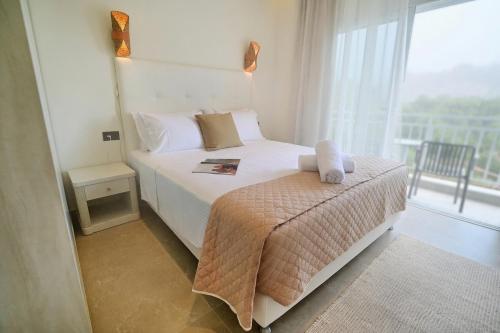 Alley Marina Suite - Newly Renovated Home near Marina, Old Town, Sea