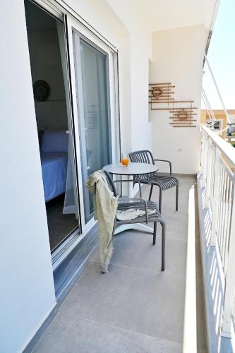Alley Marina Suite - Newly Renovated Home near Marina, Old Town, Sea