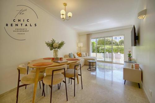 Elise 3 BDR 3 Baths pool