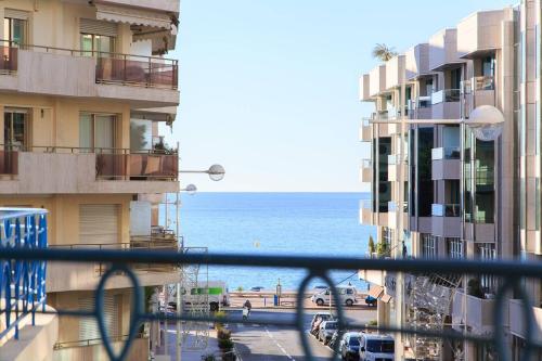 MARRIOTT : 2 BEDS/2 BATHS SEA VIEW