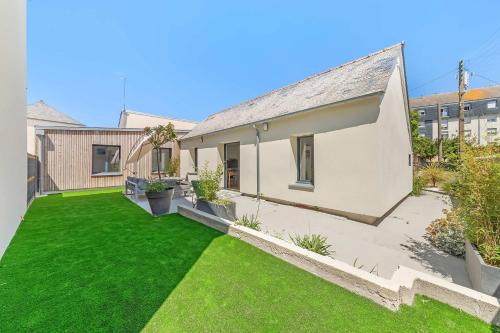 OPALINE 3 bedrooms house with terrace