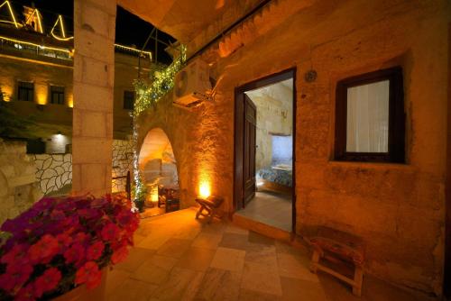 Deluxe Arch Room
