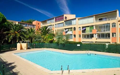 Appartement proche de la plage avec piscine