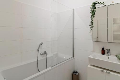 Modern 3-BR - 3 min to Metro U4 - Schönbrunn