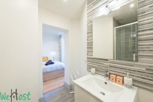 4 personnes - Terrasse + parking privé