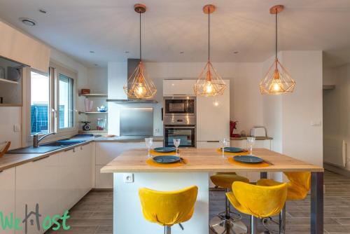 4 personnes - Terrasse + parking privé