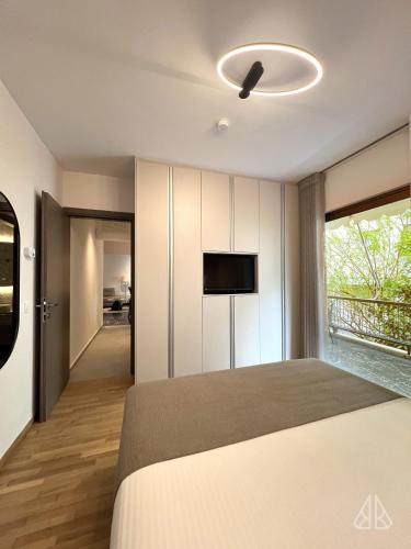 Refined Residences, Luxury home by center & beach