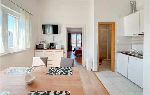 1 Bedroom Amazing Apartment In Vodice