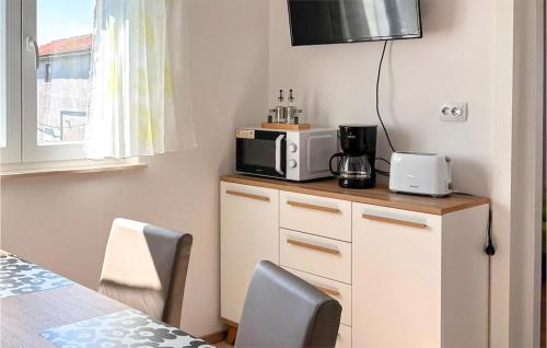 1 Bedroom Amazing Apartment In Vodice