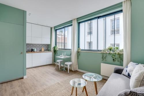 Charming studio in the heart of Paris 12