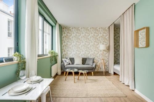 Charming studio in the heart of Paris 12