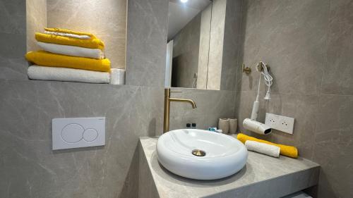 STUDIO LUXE Carré d'Or Cannes - Terrasse - Aperçu mer - 3 personnes - 50m de la Croisette