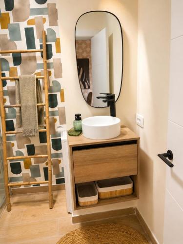 CORNELIAS HOME 5A betwween LAS VISTAS & LOS CRISTIANOS beach