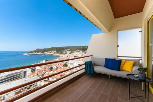 Maravista Sea View Apartment with Balcony and Parking