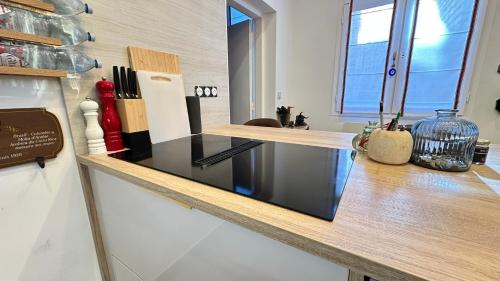 Elegant 2-Bedroom in Saint-Germain-des-Prés