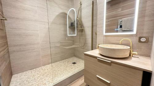 Elegant 2-Bedroom in Saint-Germain-des-Prés