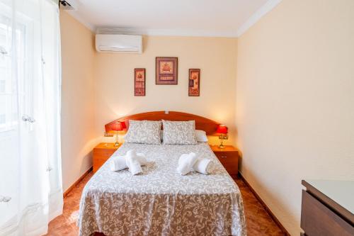Cubo's Las Americas Malaga Apartment