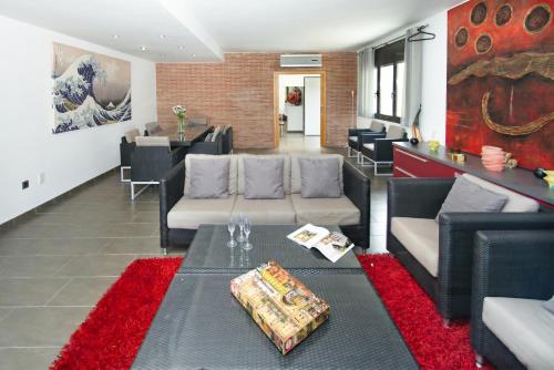 WELCS VILLA 377 EMP con piscina y amarre