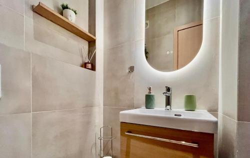 New Comfortable apt in Glyfada