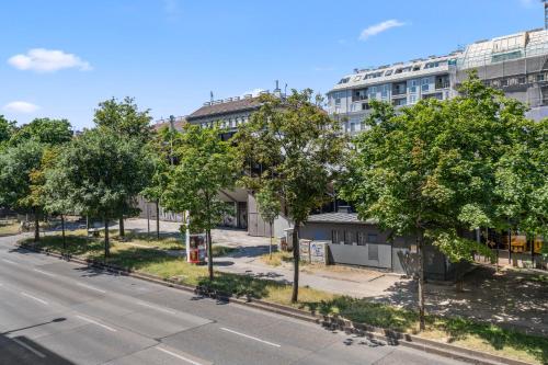 Kaiser Apartments