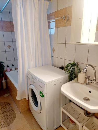 E&E apartment preveza