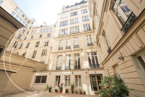 Stunning apartment with Eiffel Tower View - Champs-Élysées