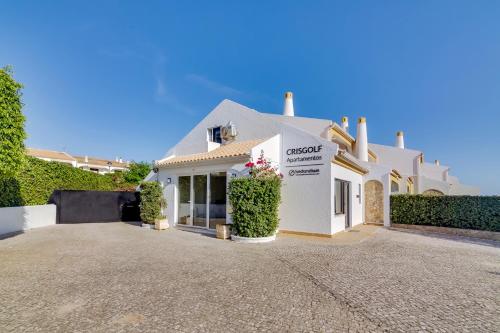 Crisgolf Apartments