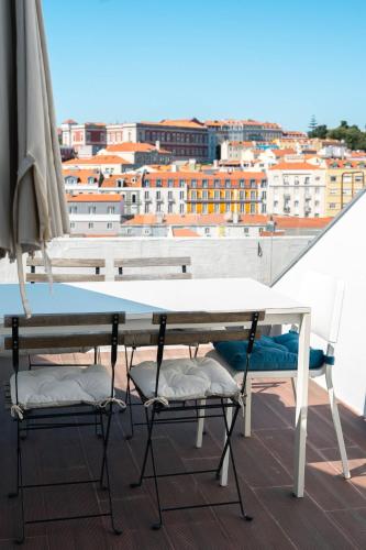 Panoramic Terrace over Lisbon - with AC