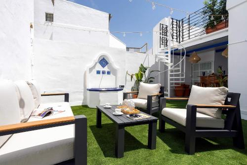 Genteel Home Casa del Buen Viaje Terrace