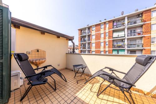 Luxury Apartment with Terrace - Garibaldi Station