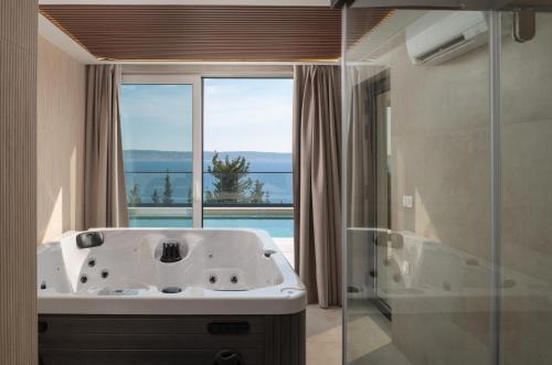 Villa Lumis with Heated Pool