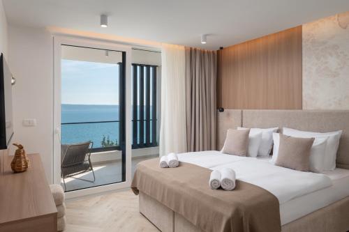 Villa Lumis with Heated Pool