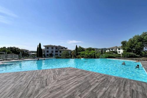 Bright apartment in Porto-Vecchio near beach