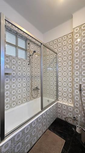 Rooms near the metro in Lisbon