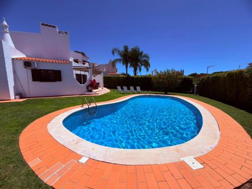Villa Vilamoura, Piscina Jardim Prestige For Home