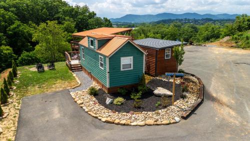 Sojourn Lodging photo 98