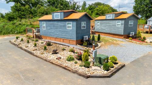 Sojourn Lodging photo 100