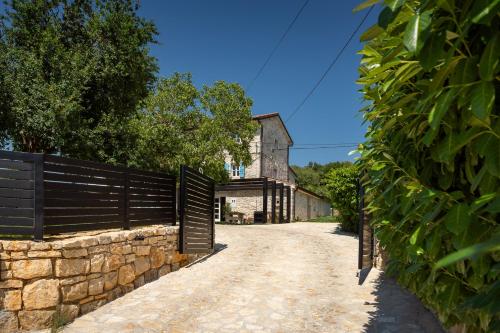 Villa Brisa - 3 En-Suite Bedrooms and Private Jacuzzi