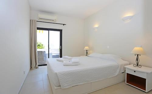 A08 - Magnolia Sea View Apartment