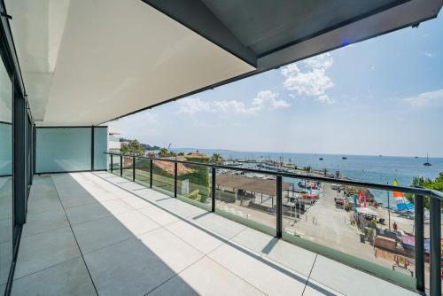 Spacieux 4BR - Sea View - Palm Beach