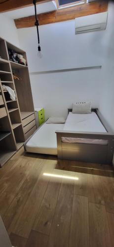 Appartement type loft au coeur de la campagne provençale